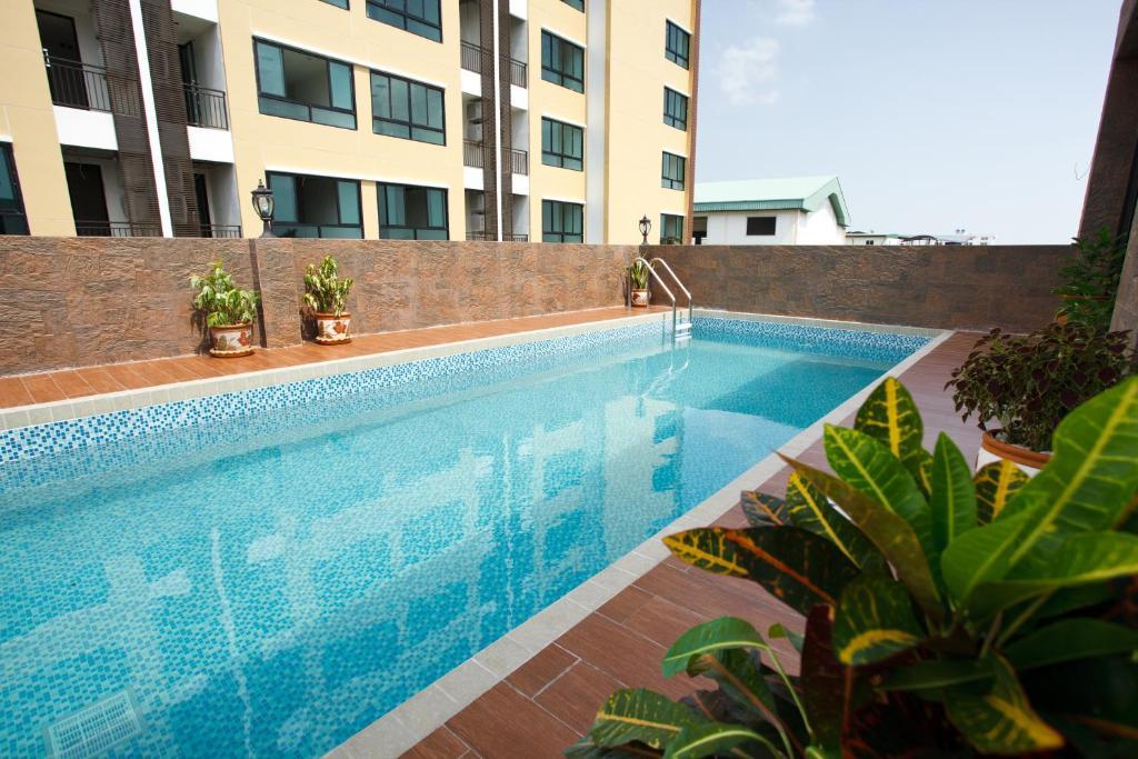 Alisha Court Hotel & Residence Bangkok Luaran gambar