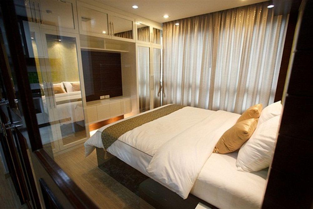 Alisha Court Hotel & Residence Bangkok Luaran gambar