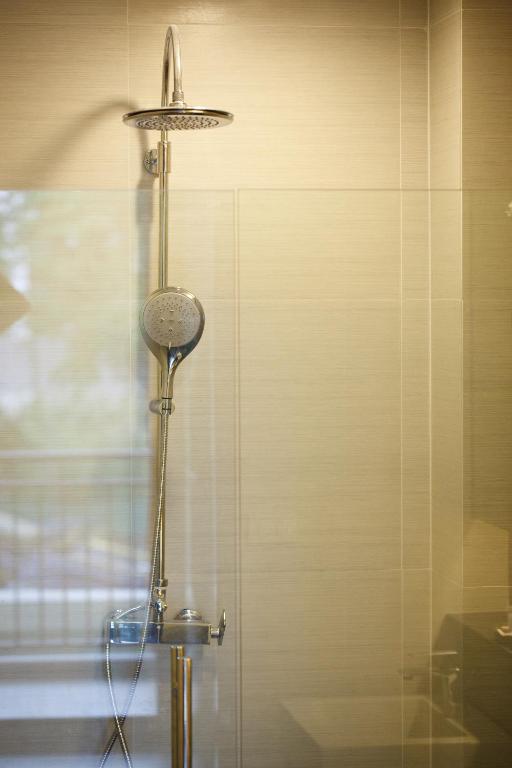 Alisha Court Hotel & Residence Bangkok Luaran gambar